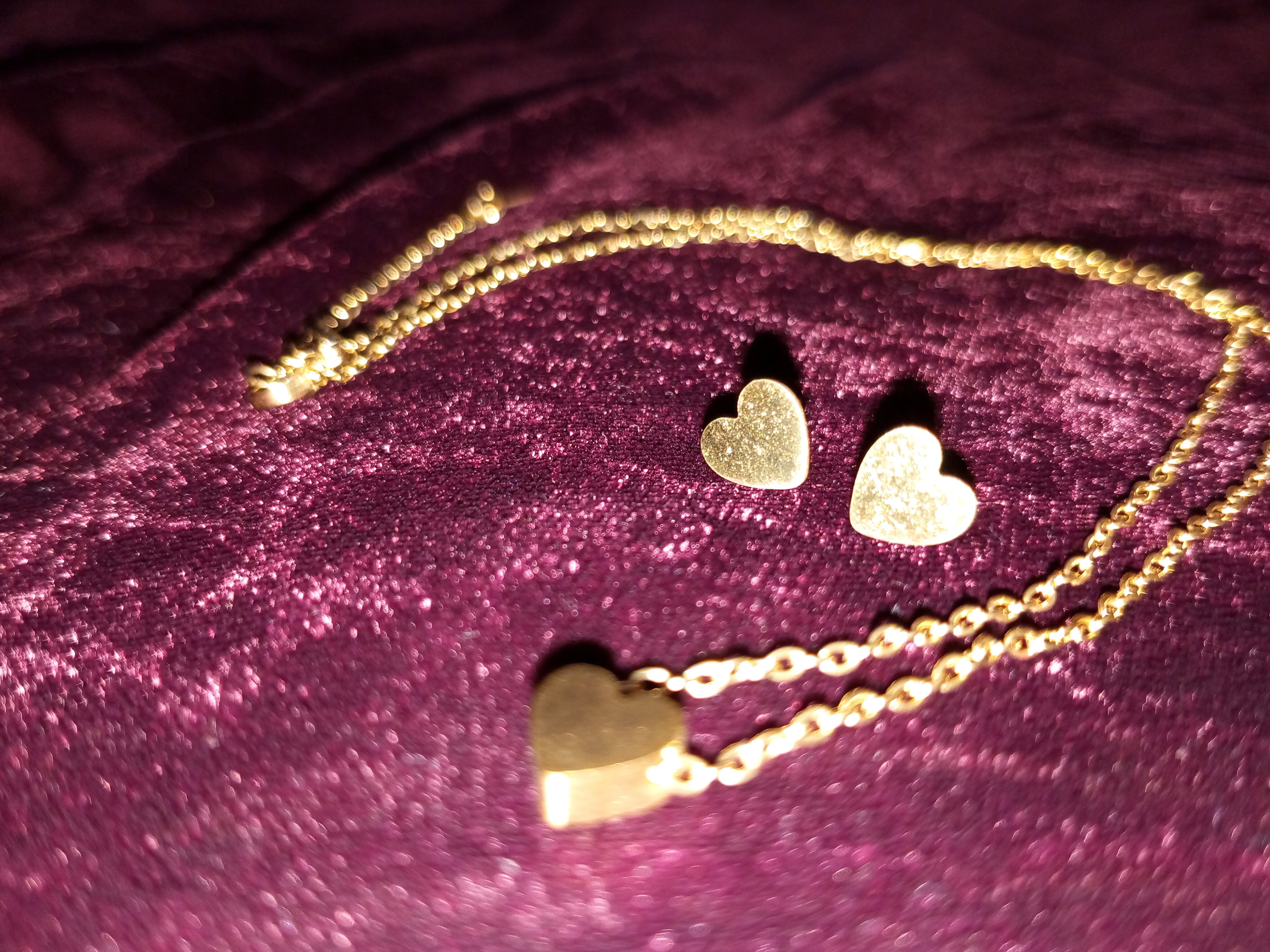 Classic golden heart set
