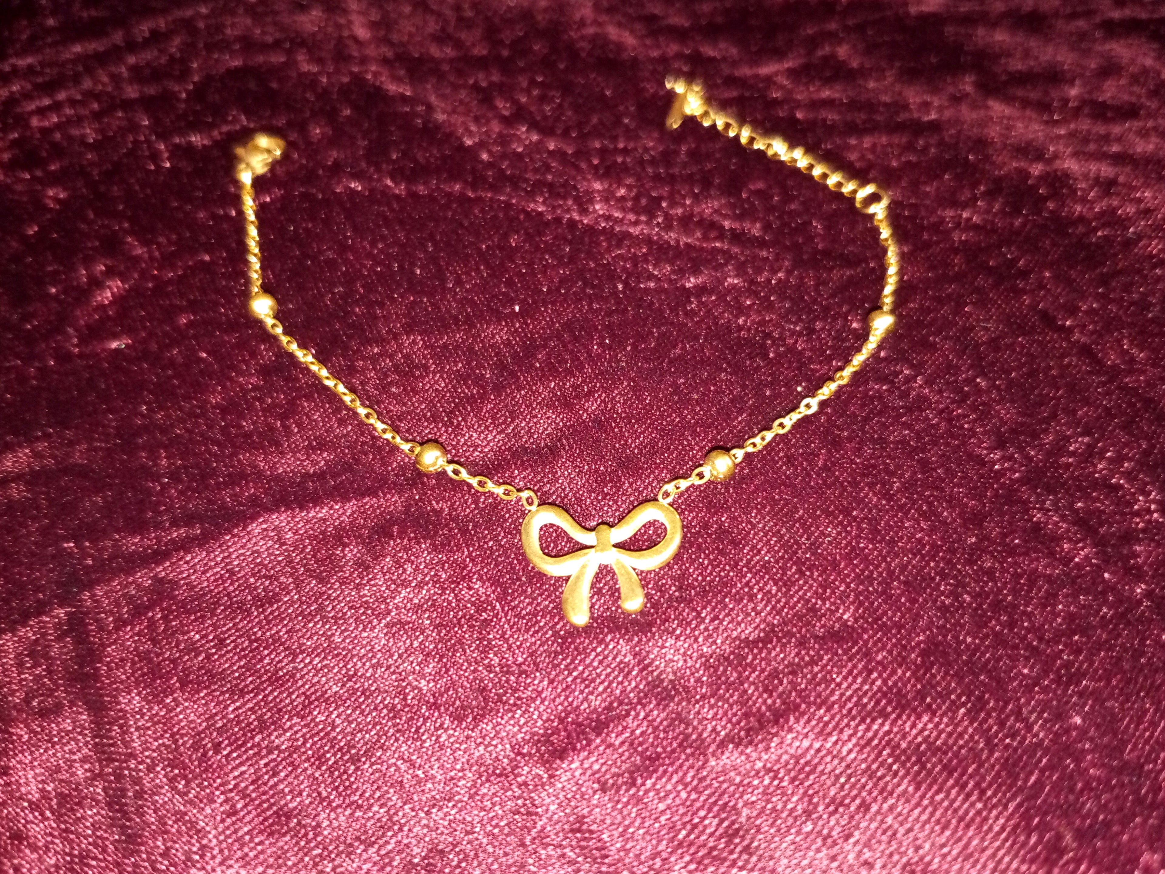 Bow bracelet