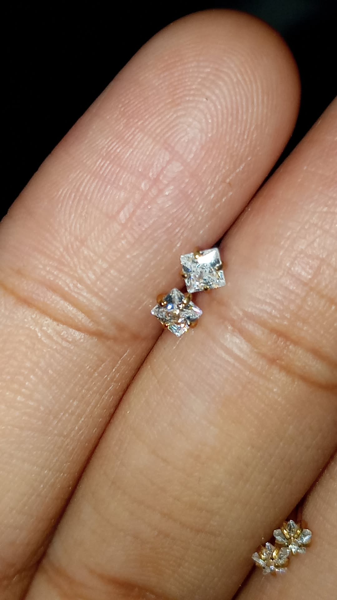 Mini square studs