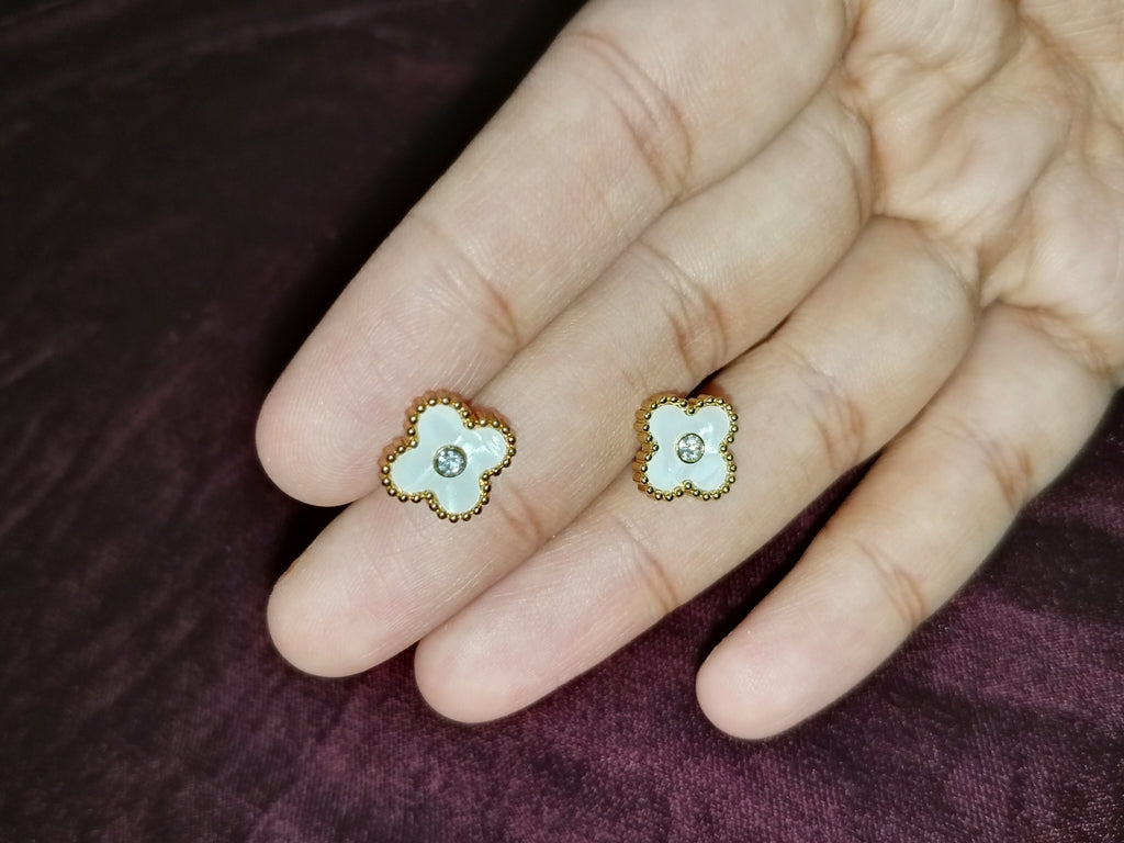 White clover tops
