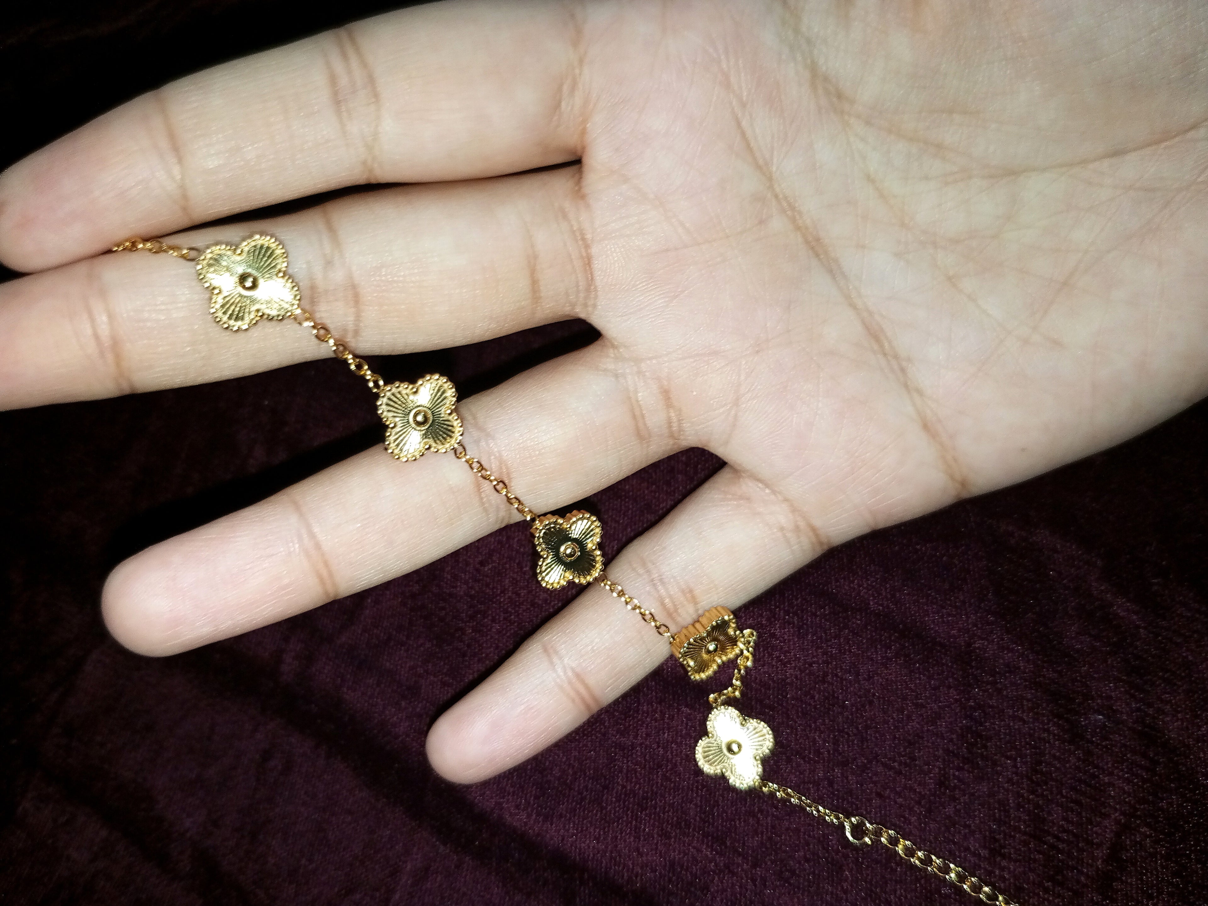 Four leaf clover bracelet