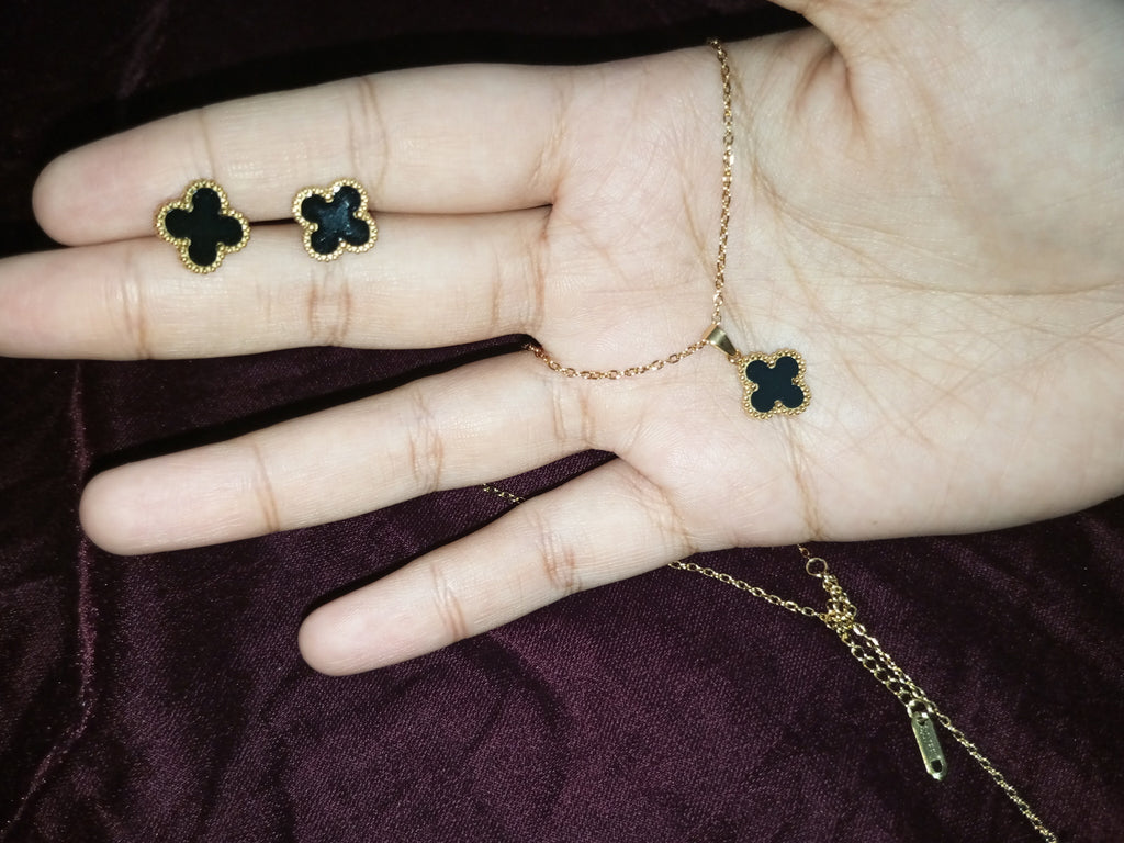 Four leaf clover set
