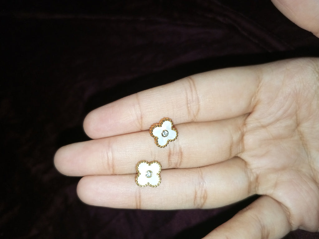 White clover tops